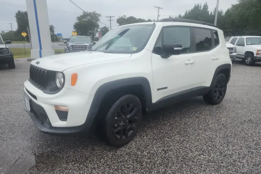 2023 Jeep Renegade Latitude photo 1