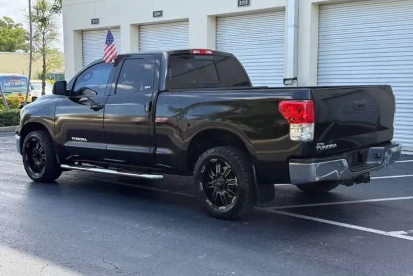 2010 Toyota Tundra Grade photo 1