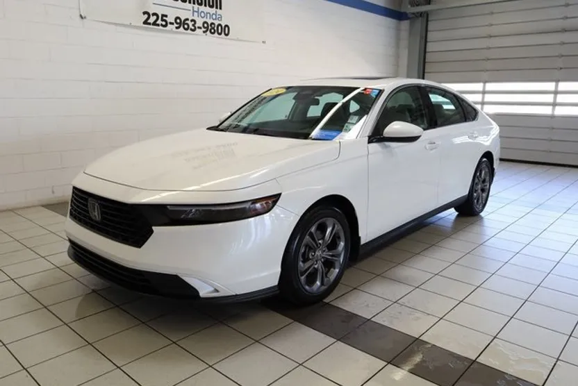 2024 Honda Accord 1.5T EX photo 1