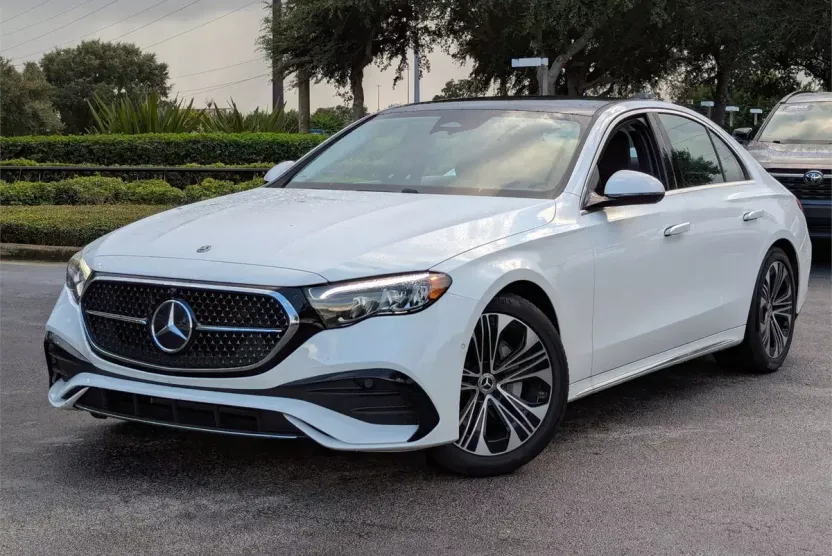 2025 Mercedes Benz E 350 Sedan photo 1