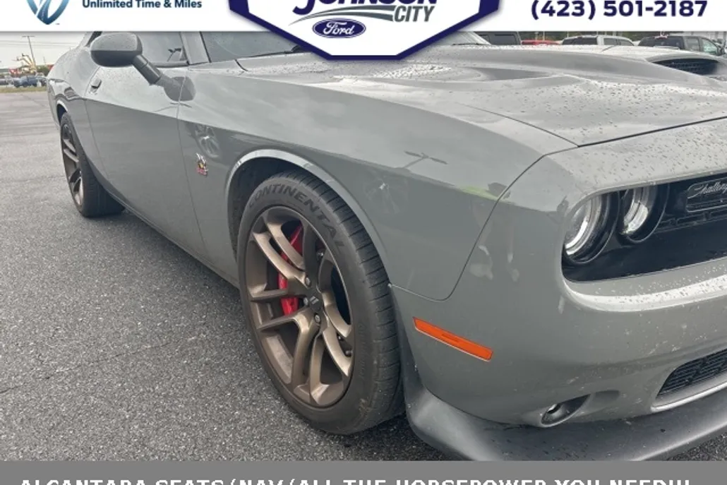 2023 Dodge Challenger R/T Scat Pack photo 1