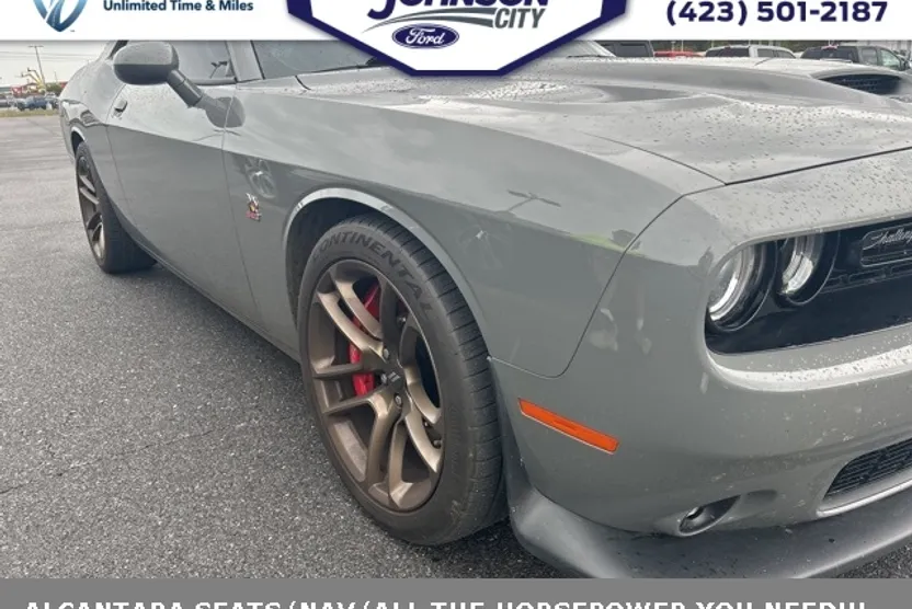 2023 Dodge Challenger R/T Scat Pack photo 1
