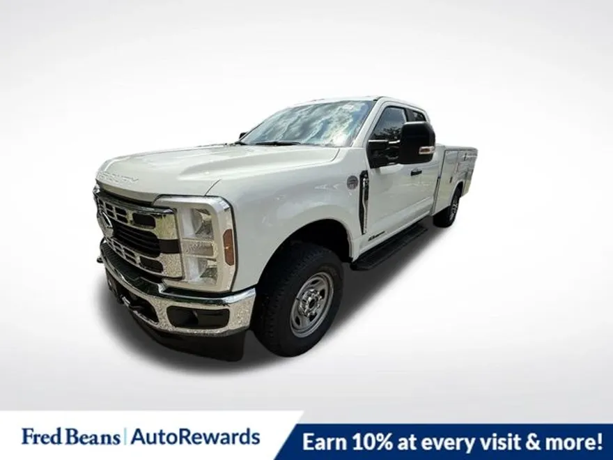 2025 Ford F-350 XL photo 1