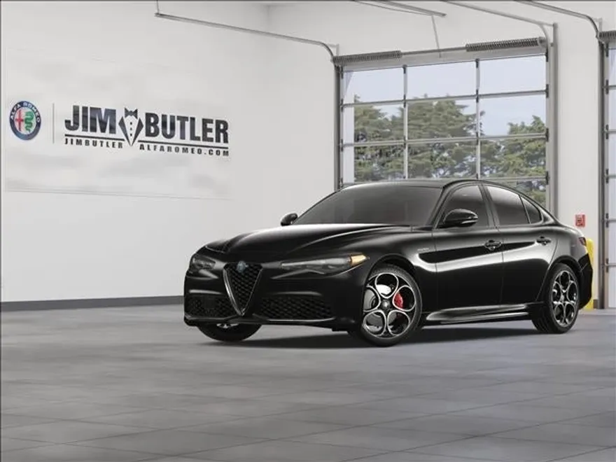 2025 Alfa Romeo Giulia Base photo 1