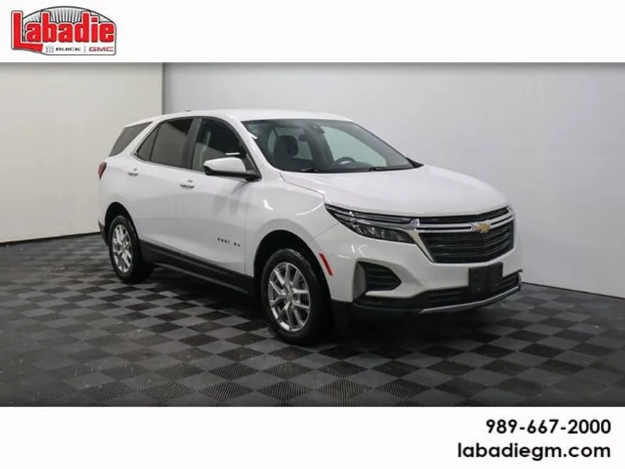 2022 Chevrolet Equinox LT photo 1