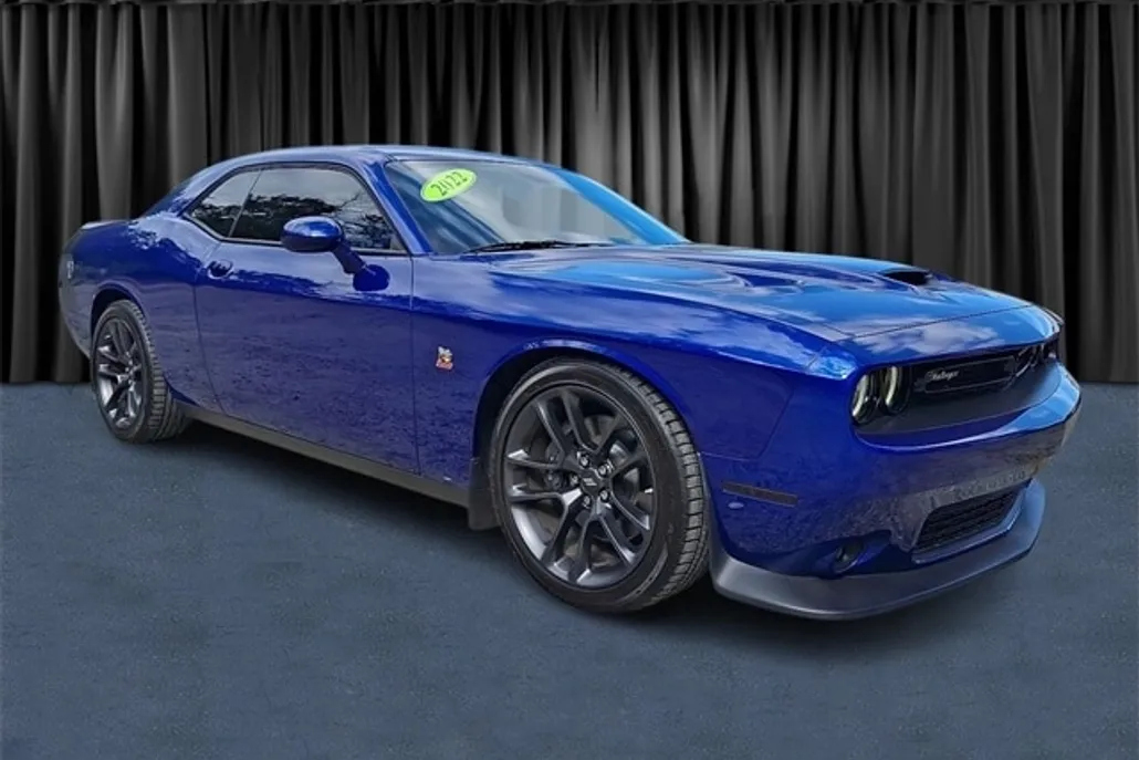 2022 Dodge Challenger R/T Scat Pack photo 1