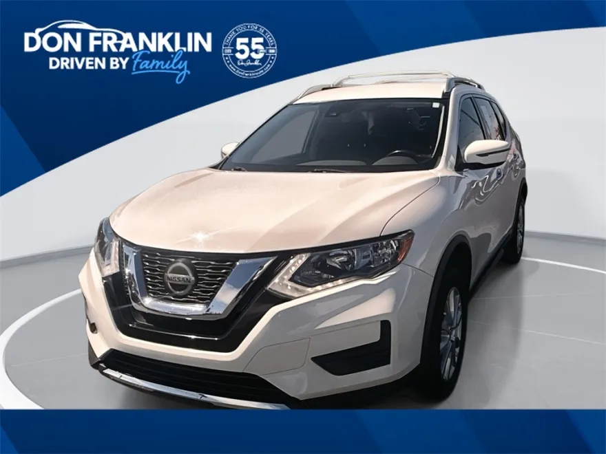 2020 Nissan Rogue SV photo 1