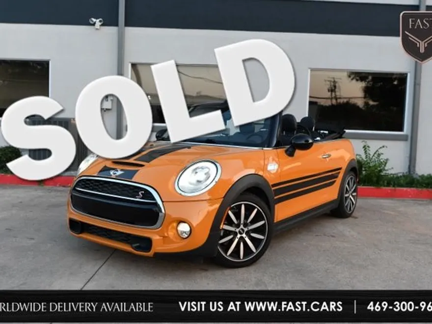 2016 Mini Cooper Convertible S photo 1