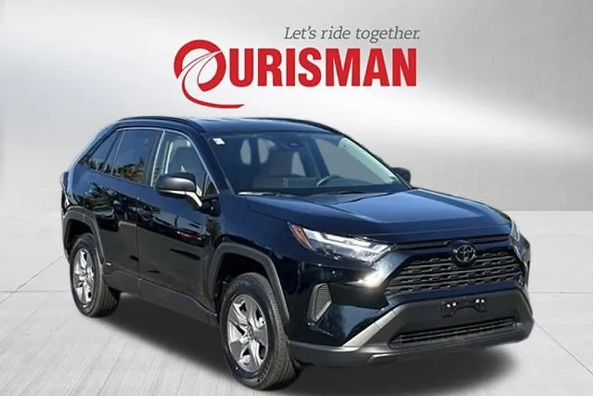 2025 Toyota RAV4 Hybrid LE photo 1