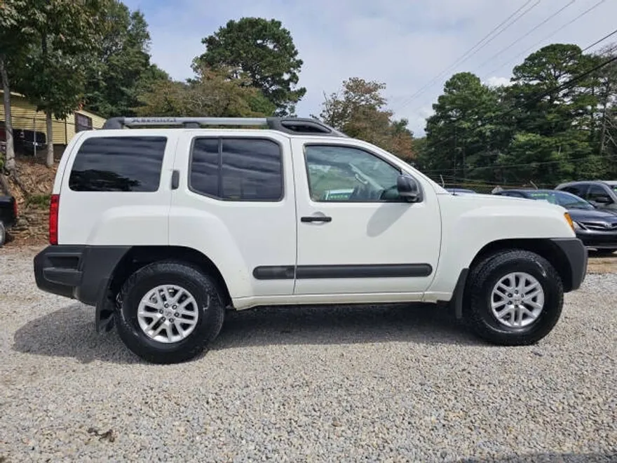 2015 Nissan Xterra photo 1