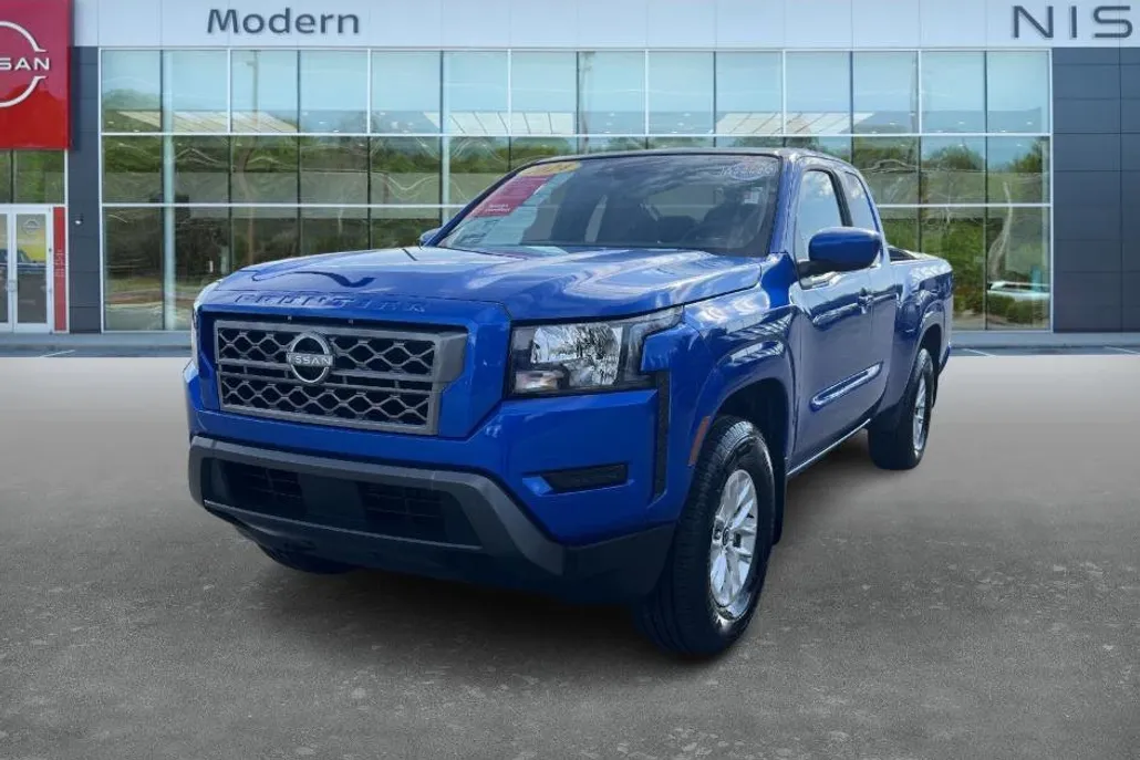 2024 Nissan Frontier SV photo 1