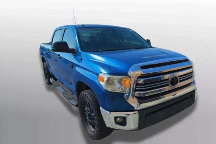 2016 Toyota Tundra SR5 photo 1