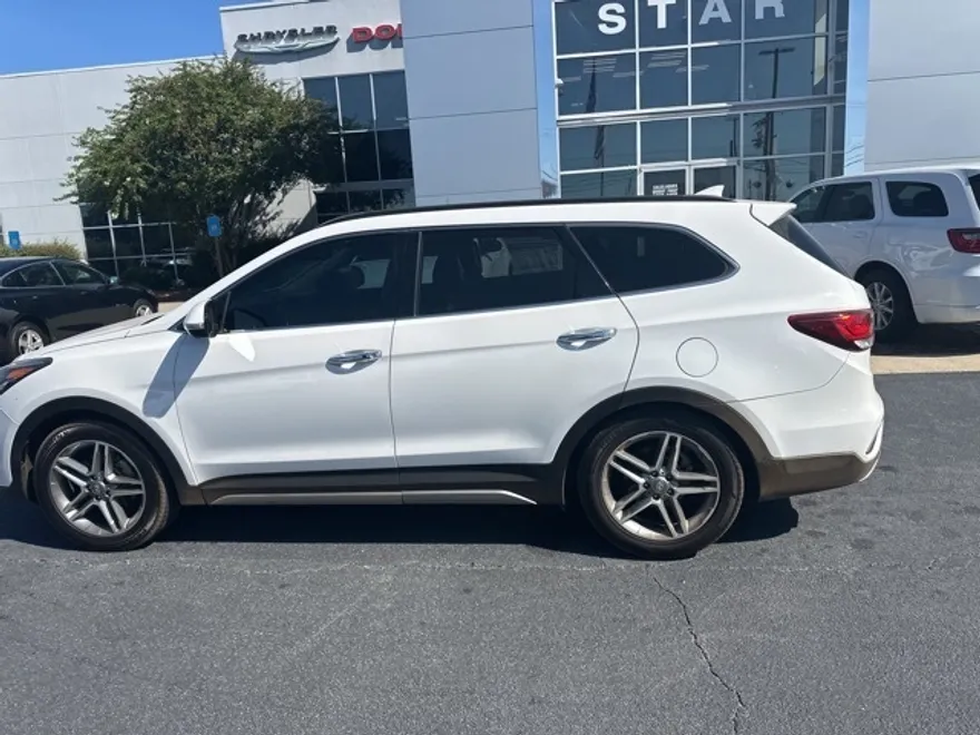 2017 Hyundai Santa Fe Limited Ultimate photo 1