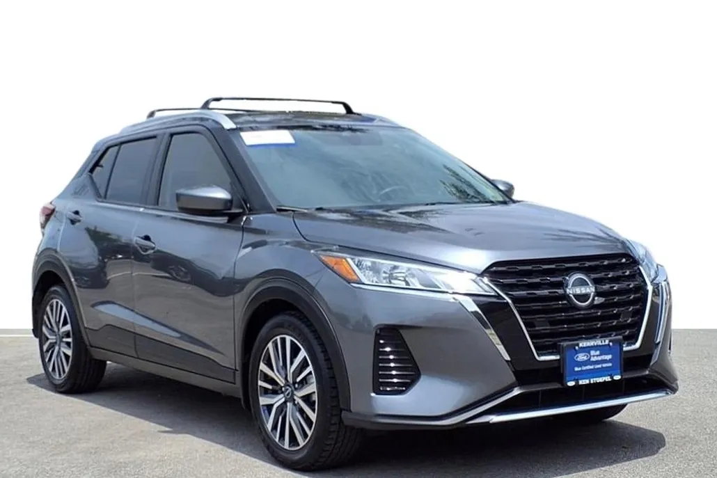 2024 Nissan Kicks SV photo 1