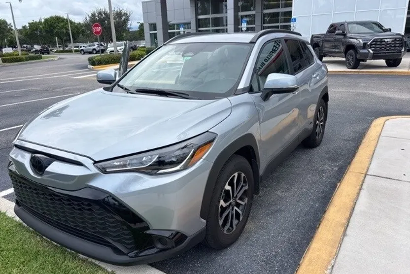 2024 Toyota Corolla Hybrid SE photo 1