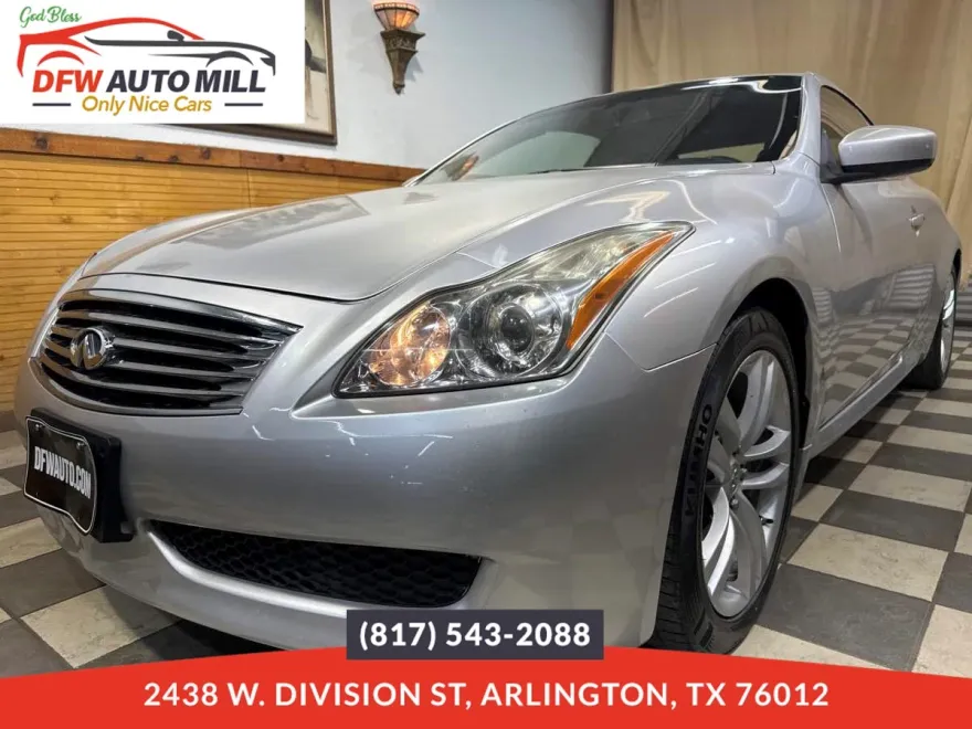 2010 Infiniti G37 Convertible Base photo 1