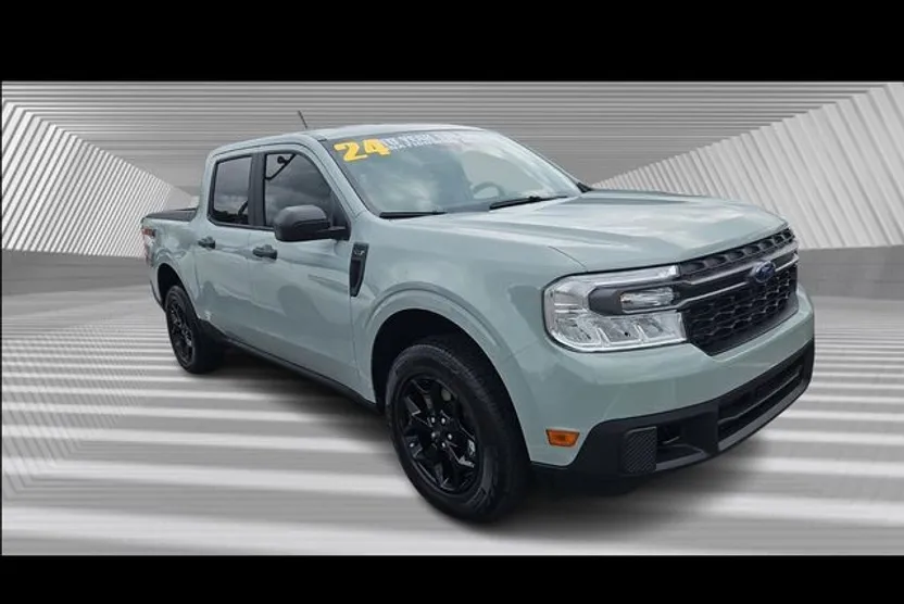 2024 Ford Maverick XLT photo 1