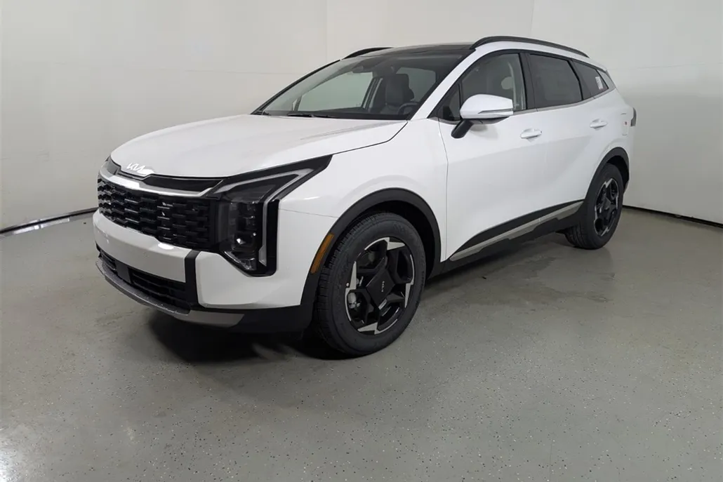 2026 Kia Sportage EX photo 1