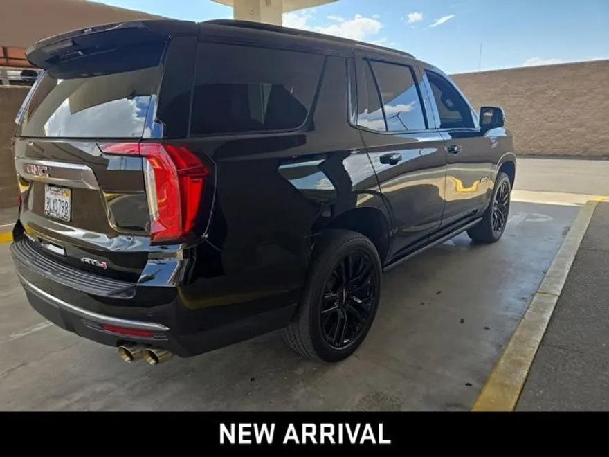 2024 Gmc Yukon AT4 photo 1