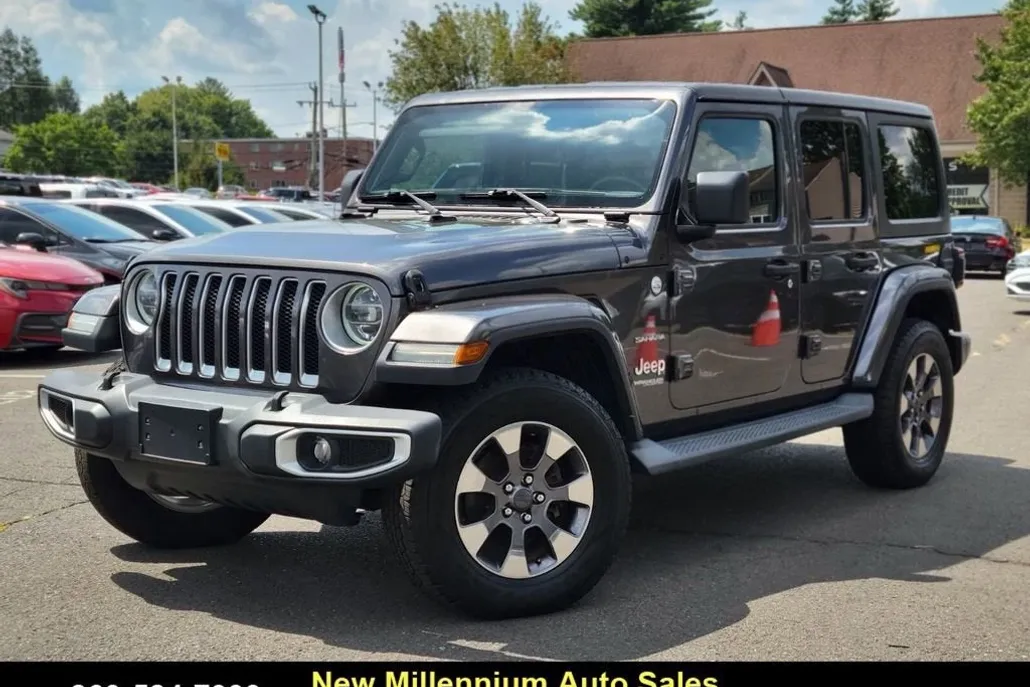 2019 Jeep Wrangler Unlimited Sahara photo 1
