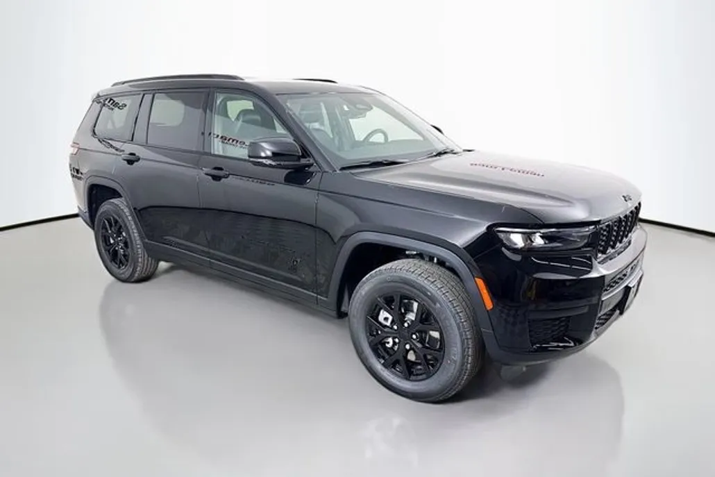 2025 Jeep Grand Cherokee Altitude X photo 1