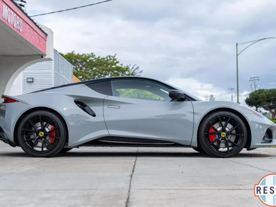 2024 Lotus Emira First Edition photo 33