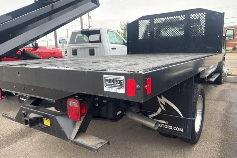 2024 Ram 5500 Tradesman photo 1