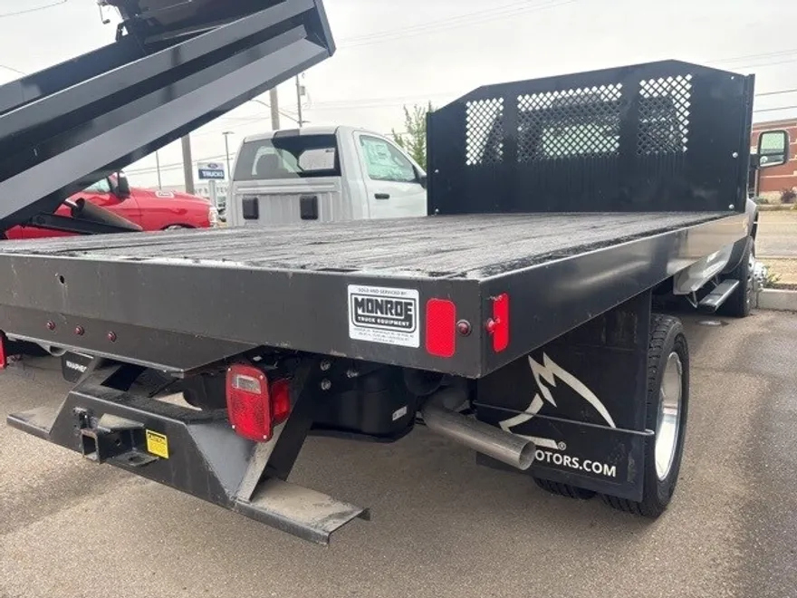 2024 Ram 5500 Tradesman photo 1