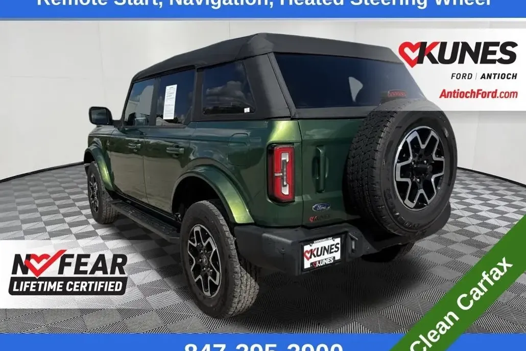 2022 Ford Bronco Outer Banks photo 1