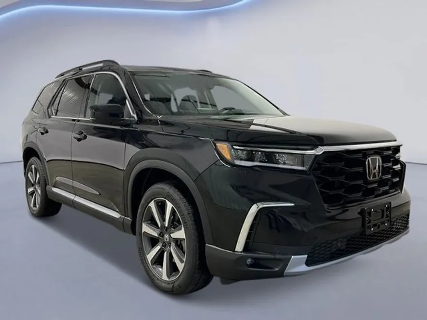 2025 Honda Pilot Touring photo 1