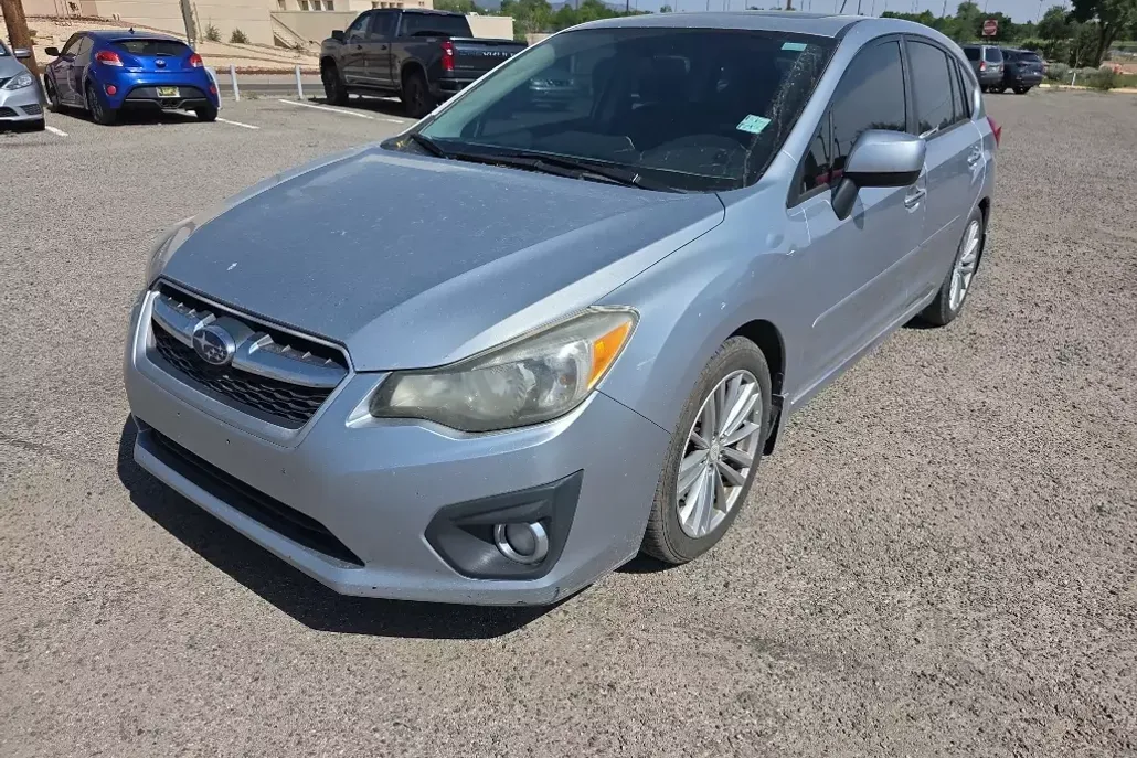 2012 Subaru Impreza 2.0i Limited photo 1