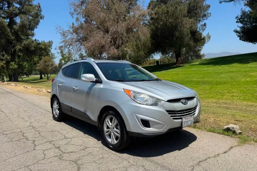 2012 Hyundai Tucson GLS photo 1