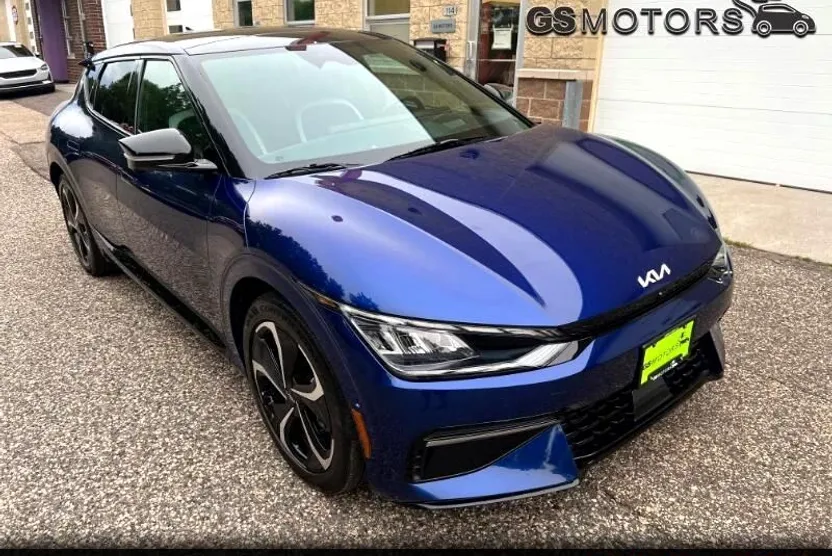 2022 Kia EV6 GT-Line photo 1