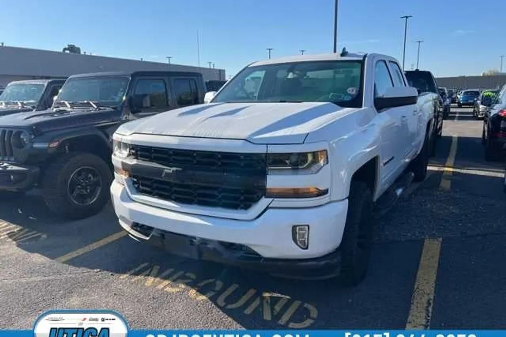 2018 Chevrolet Silverado 1500 photo 1