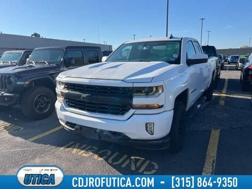 2018 Chevrolet Silverado 1500 photo 1