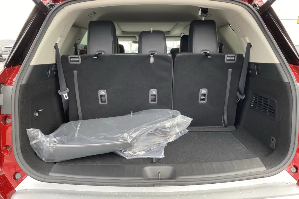 2025 Nissan Pathfinder SL photo 1