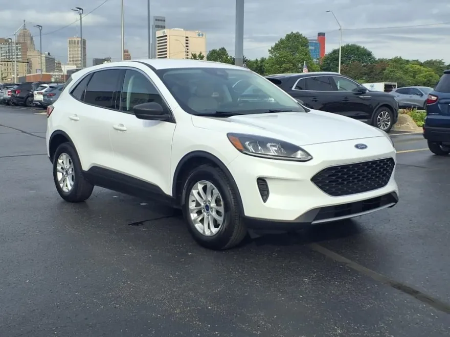 2022 Ford Escape SE photo 1