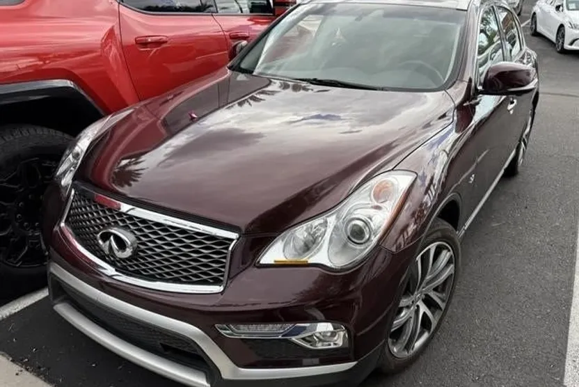 2017 Infiniti QX50 Base photo 1