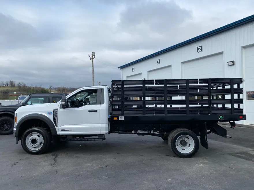 2024 Ford F-550 XL photo 1
