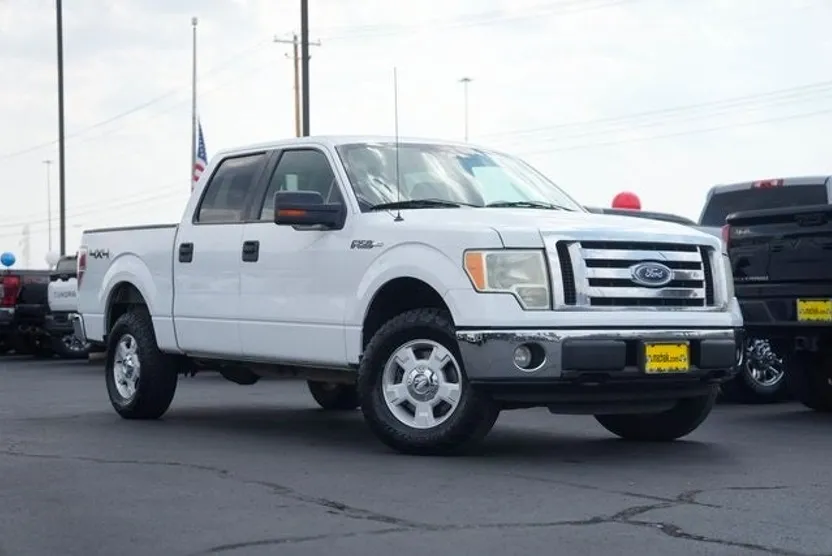2010 Ford F-150 XLT photo 1