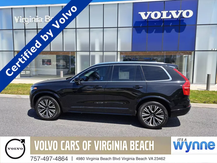 2022 Volvo XC90 T6 AWD Momentum photo 1