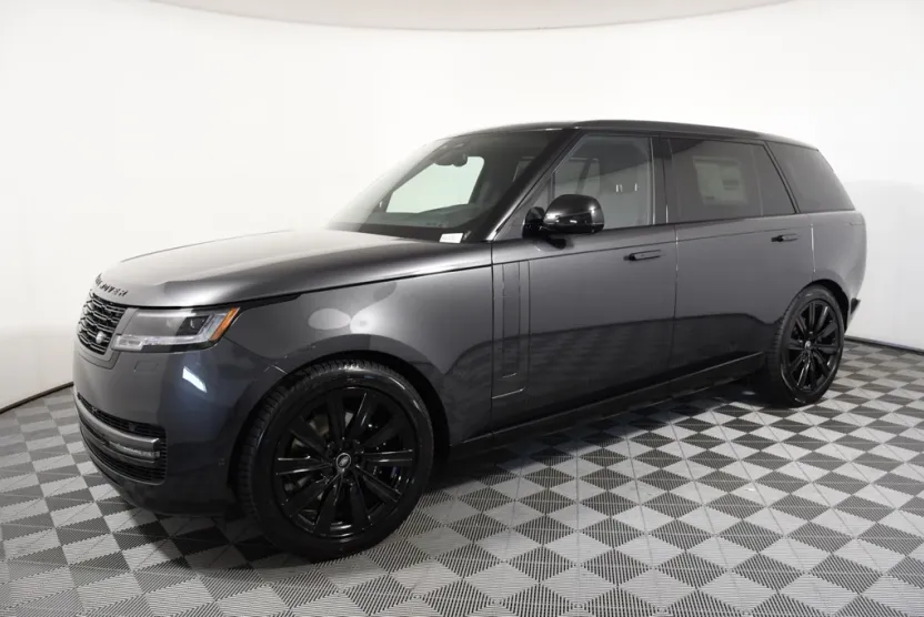 2025 Land Rover Range Rover SE photo 1