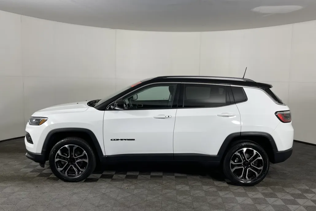 2022 Jeep Compass Limited photo 1