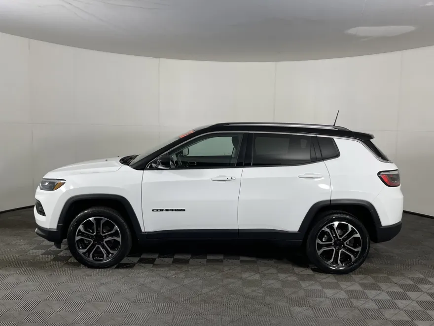 2022 Jeep Compass Limited photo 1