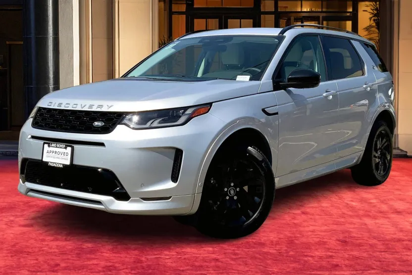 2024 Land Rover Discovery Sport S photo 1