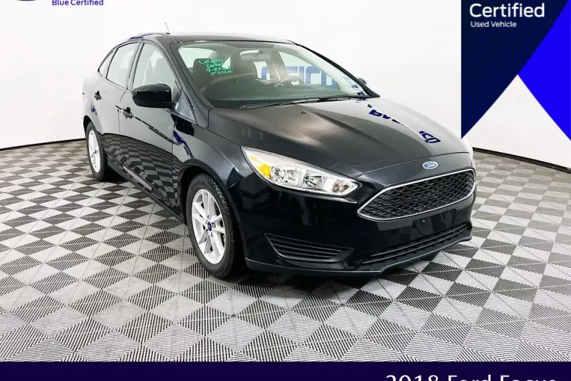 2018 Ford Focus Sedan photo 1