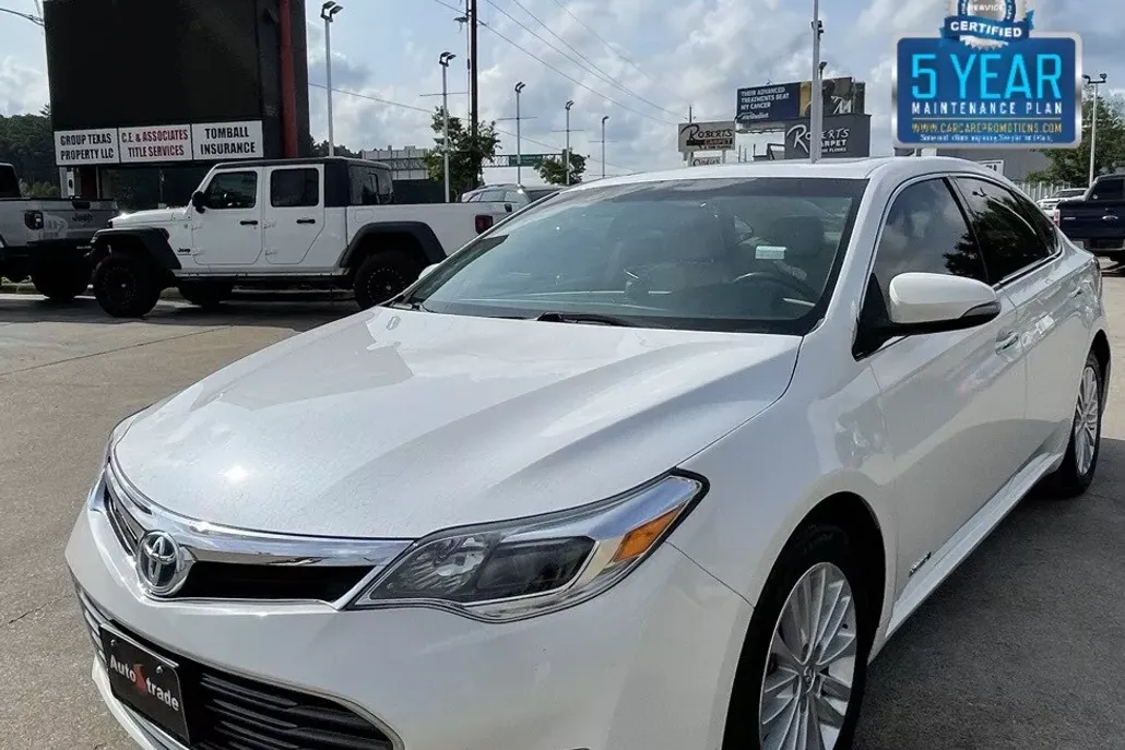 2013 Toyota Avalon Hybrid XLE Premium photo 1