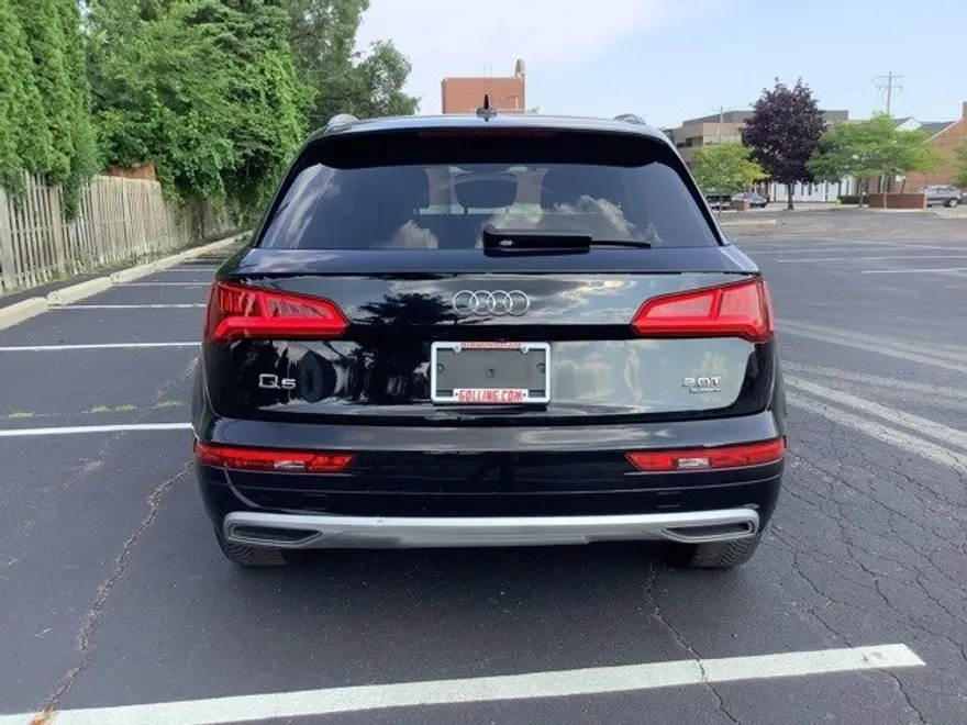 2018 Audi Q5 2.0T Premium photo 1