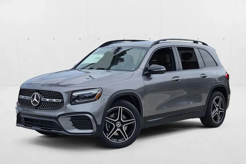 2025 Mercedes Benz GLB 250 photo 1