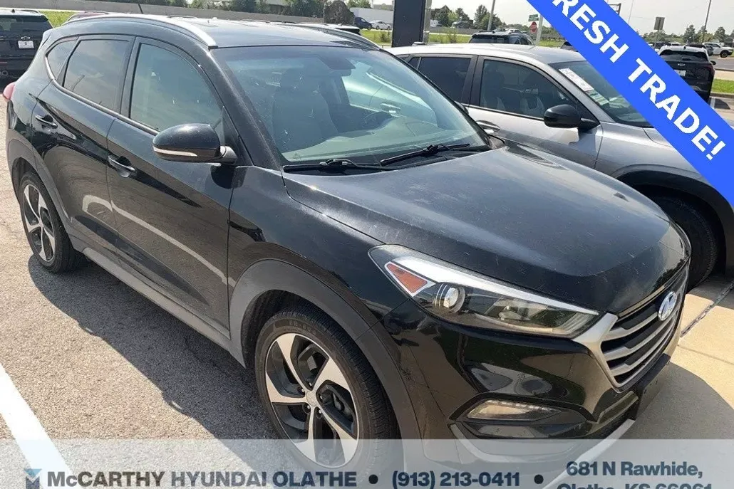 2017 Hyundai Tucson Sport photo 1